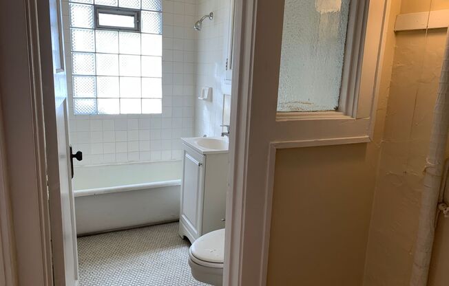 Studio, 1 bath, 450 sqft, $895