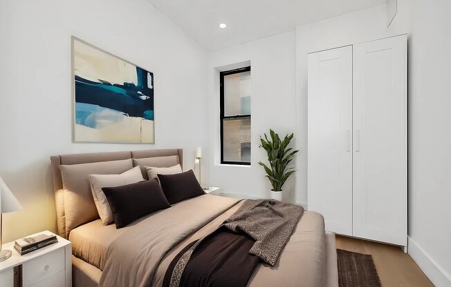 4 beds, 2.5 baths, $9,909, Unit 21