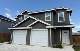 NEW CONSTRUCTION TOWNHOME IN NORTHEAST SAN ANTONIO