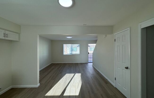 2 beds, 1 bath, 892 sqft, $1,295, Unit D