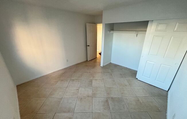 2 beds, 1 bath, 833 sqft, $1,195, Unit 1