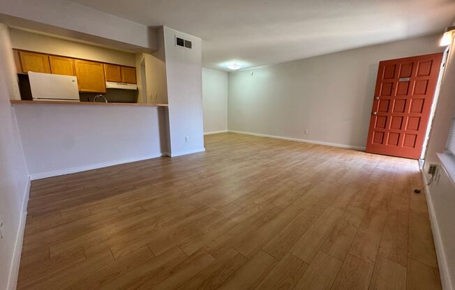1 bed, 1 bath, 700 sqft, $1,054, Unit LAW11-322