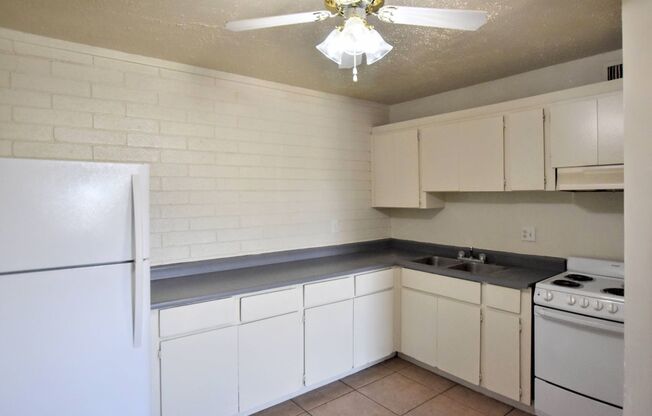 1 bed, 1 bath, $795, Unit Alv3003-213