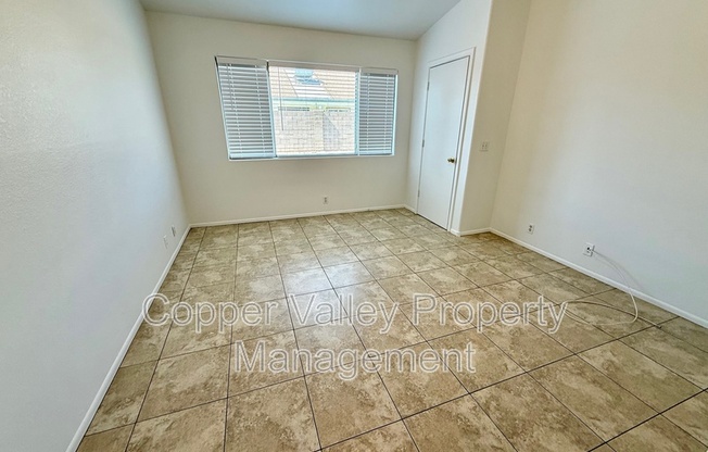 8936 W JOHN CABOT RD