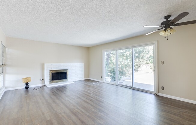 3 BR 2 BA house Move in  ready