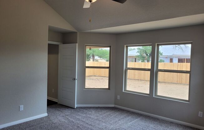 3 beds, 2 baths, $1,595