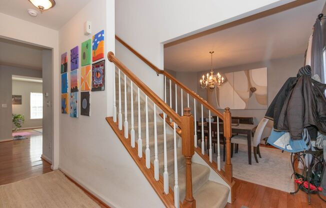 Gainesville Single Family Home - 4 bed 2 1/2 bath with 2 car garage