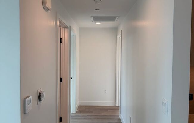 2 beds, 2 baths, 816 sqft, $4,395, Unit 605