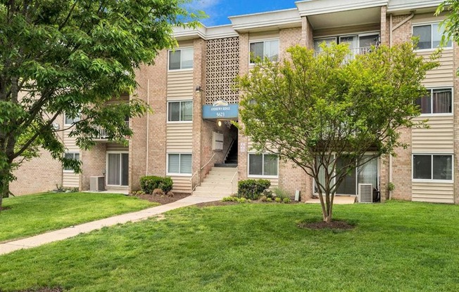 Building exterior1 at Andrews Ridge Apartments, Maryland