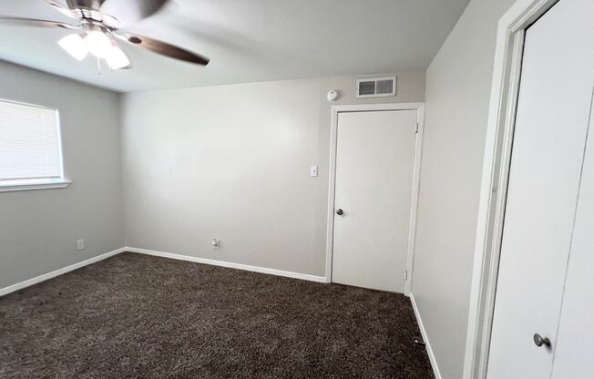 2 beds, 1 bath, $750