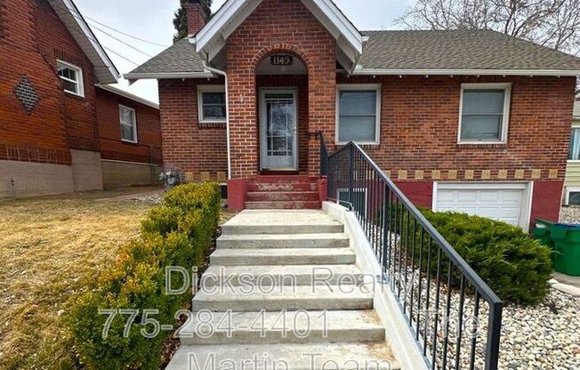 1145 THE STRAND