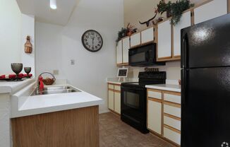 1 bed, 1 bath, 642 sqft, $825, Unit 8215