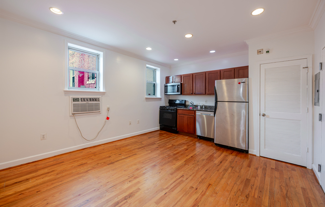 430 IRVING ST NW
