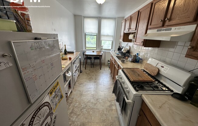 1 bed, 1 bath, $2,500, Unit 21