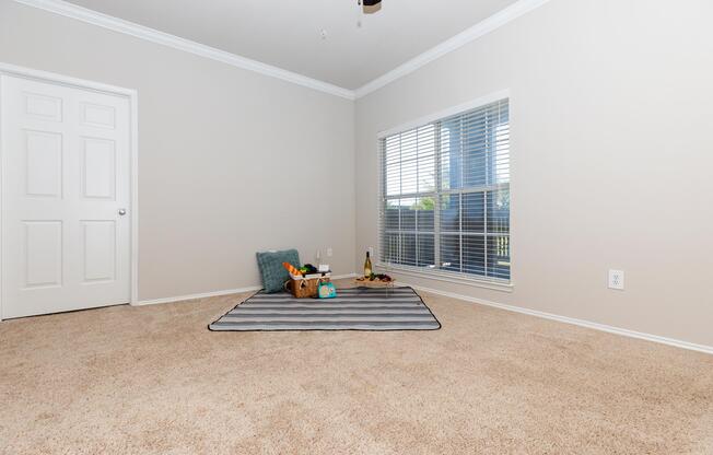 unfurnished carpeted living room