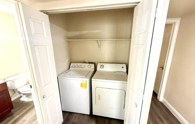3 beds, 2 baths, 1,180 sqft, $1,495, Unit # 179