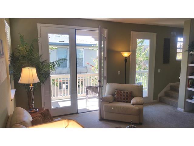 WILLOW GLEN - Beautiful townhome with balcony and attached garage.