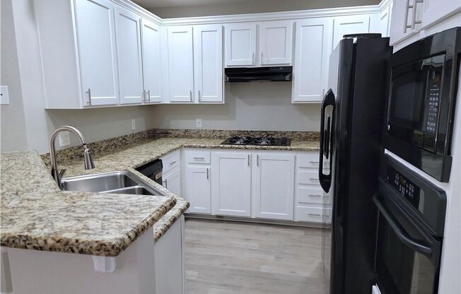 FABULOUS 2 BED, 2 BATH PARK AVENUE CONDO