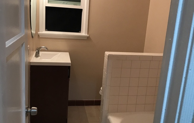 YRC PROPERTIES LLC