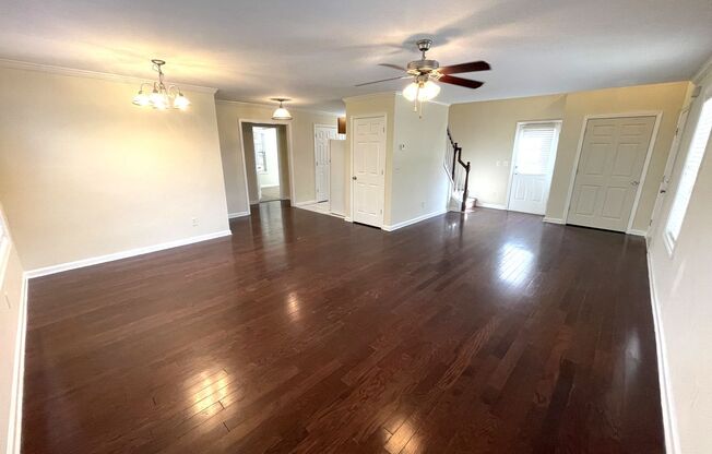 5br House Near Campus (Avail now or Fall 2024)