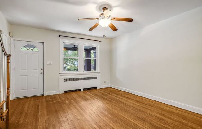 1007 15 ST SE