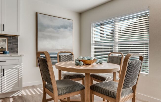 1 bed, 1 bath, 750 sqft, $1,275, Unit 116