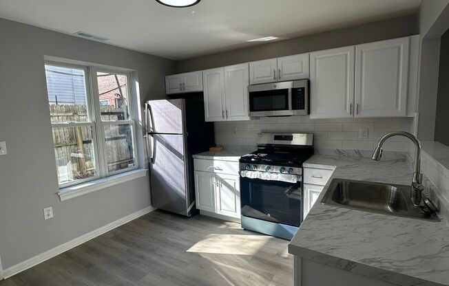 Fully Renovated South Philly Gem — End‑of‑Row with Outdoor Space