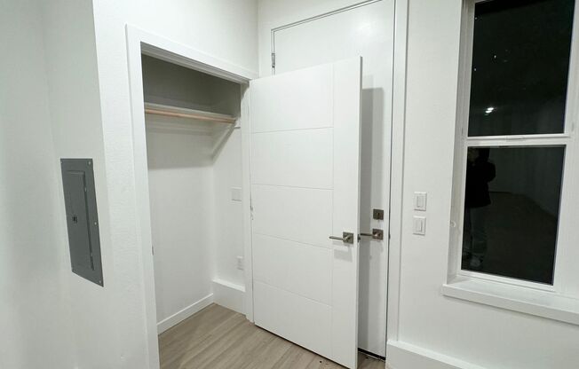 Studio, 1 bath, 553 sqft, $1,295, Unit 109