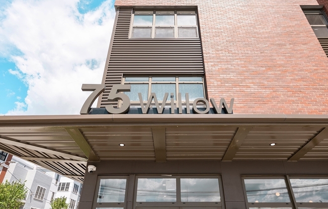 1 bed, 1 bath, 578 sqft, $2,615, Unit 406