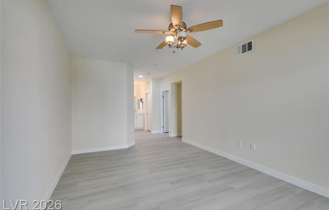 3 beds, 2 baths, $1,850, Unit # 3104