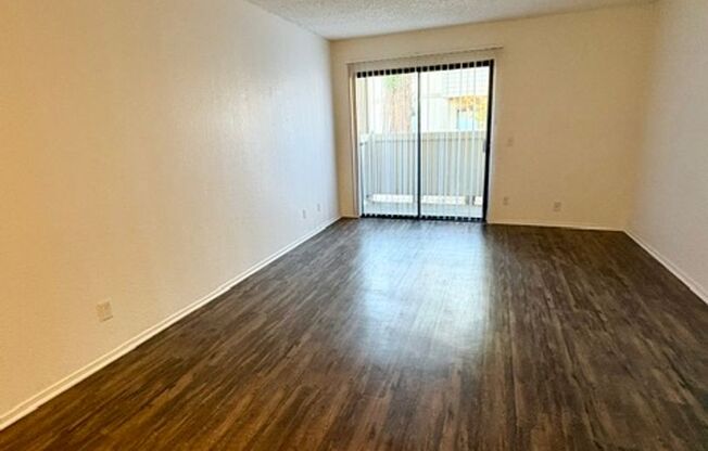 2 beds, 2 baths, 918 sqft, $1,800, Unit 29