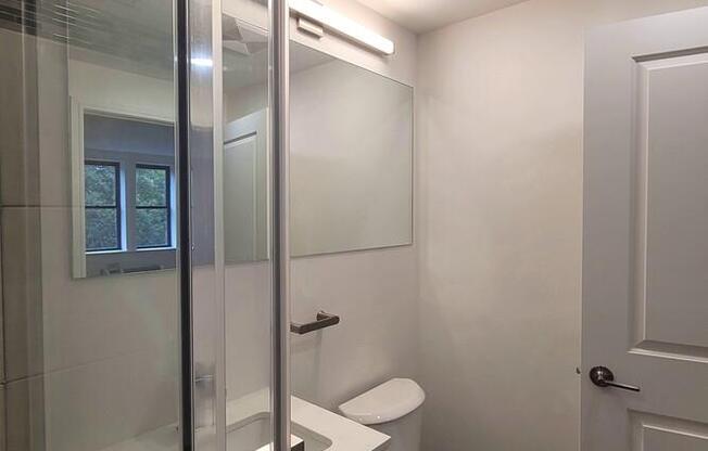 1 bed, 1 bath, $5,500, Unit 6F