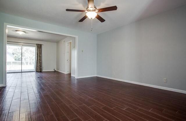 9022 HACKNEY LN