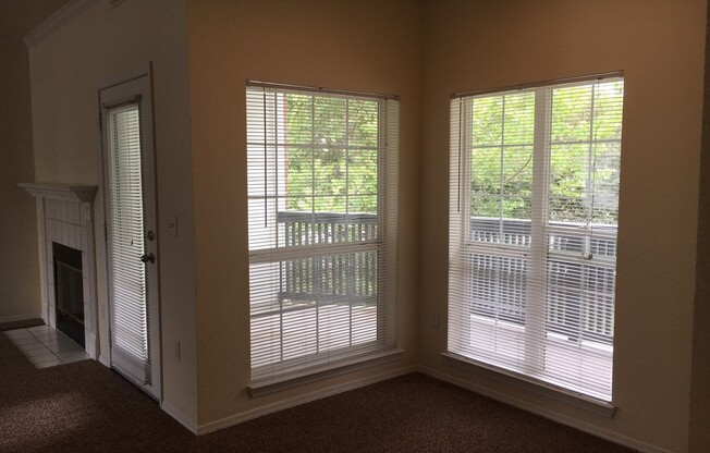 1 bed, 1 bath, 830 sqft, $1,585, Unit 9103