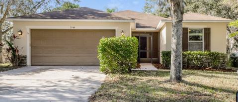 2044 WAVY LEAF CT