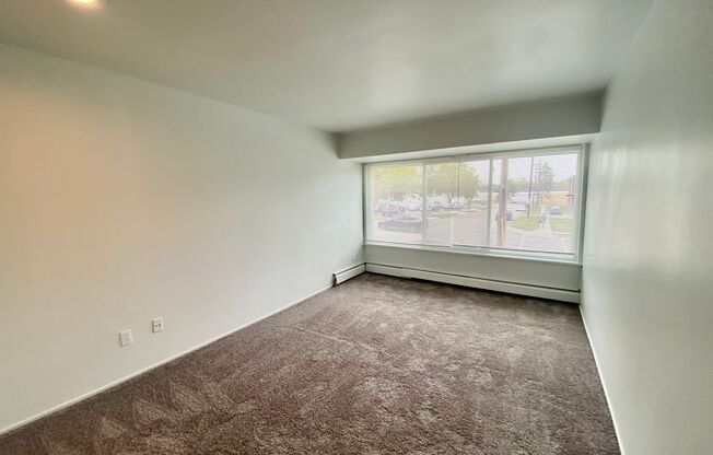 1 bed, 1 bath, 700 sqft, $1,095, Unit 209