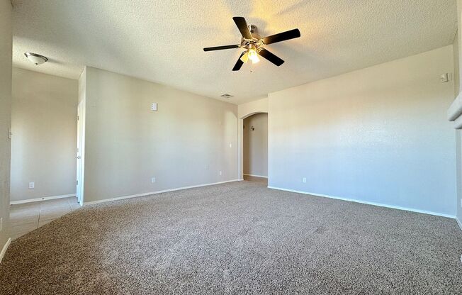 East El Paso 4 bed Refrig A/C