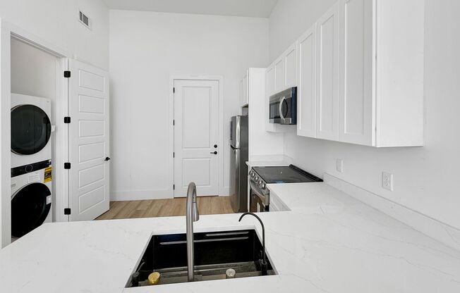 1 bed, 1 bath, 514 sqft, $1,400, Unit 1307