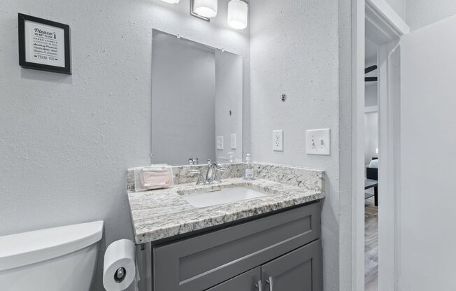 1 bed, 1 bath, 585 sqft, $1,300, Unit 1