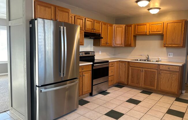 3 beds, 1 bath, $1,500