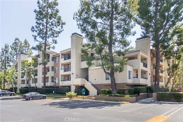 21500 Burbank Blvd