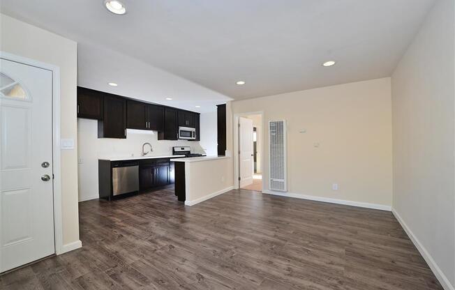 612-618 S. 32nd St.