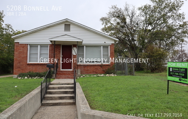 5208 BONNELL AVE