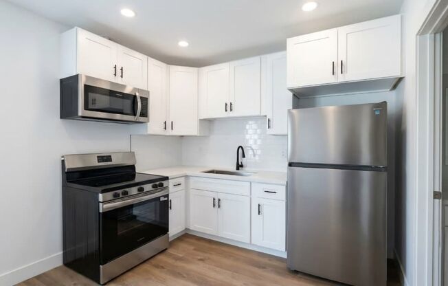 428-432 W Regent Street