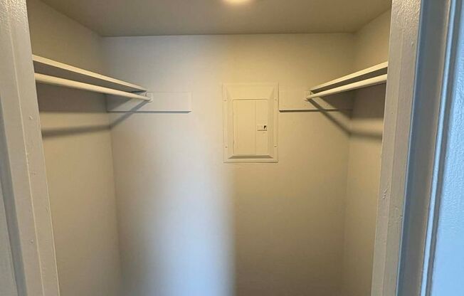 2 beds, 2 baths, 931 sqft, $1,003, Unit 14-1402