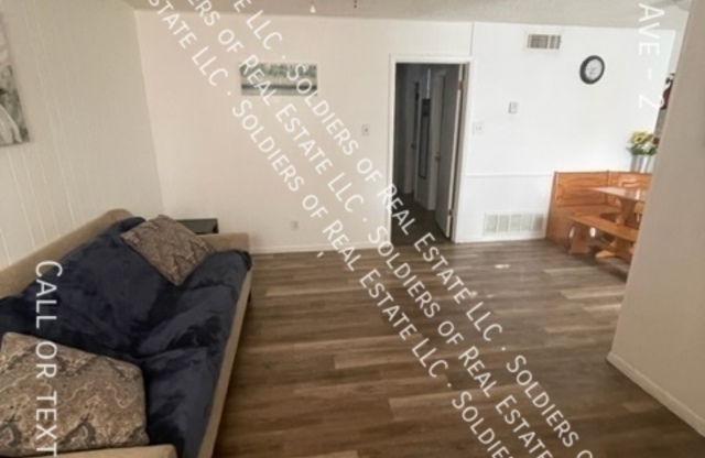 1017 PARMER AVE