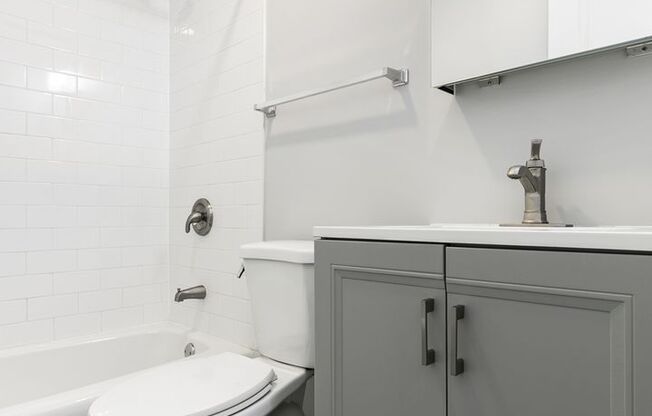2 beds, 1 bath, 600 sqft, $2,195, Unit 204