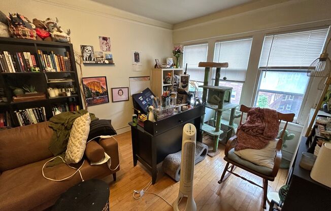1 bed, 1 bath, $975, Unit 64