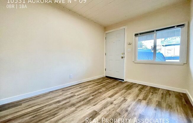 10531 Aurora Ave N