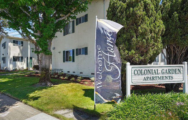 Elegant Entry Signage at Colonial Garden Apartments, California, 94401